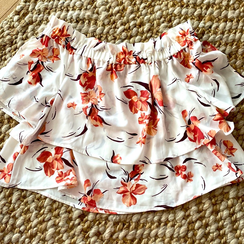 Ruffle blouse size M